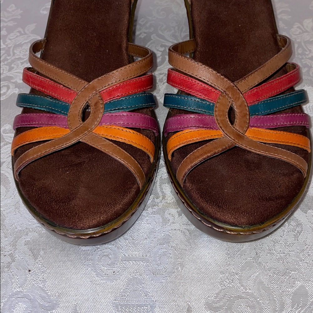 Naturalizer Women's Colorful Strappy Sandals.  Size 9 - Picture 5 of 7